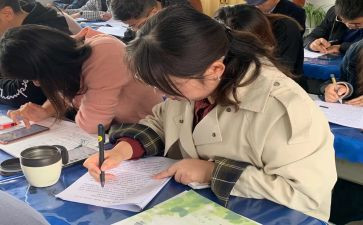 幼儿园中班班务的总结8篇