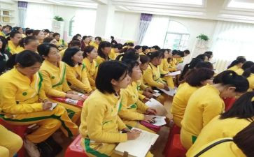 幼儿小班保育员个人总结精选7篇
