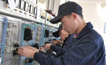 电工员工工作总结8篇