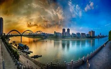 多彩的童年作文7篇