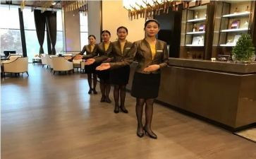 2024年服务员的工作总结最新8篇