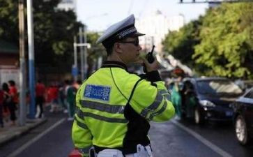 老交警的工作总结参考6篇