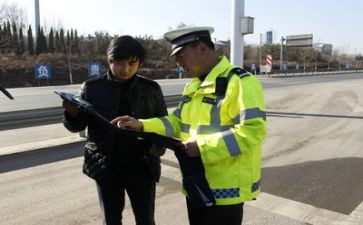 交警年度工作总结7篇