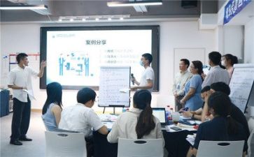 培训科半年总结8篇