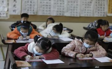 中年级语文老师工作总结5篇